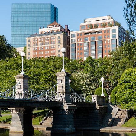 The Newbury Boston Hotell Eksteriør bilde The Charles River Esplanade
