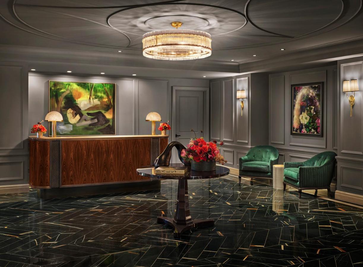 The Newbury Boston Hotell Eksteriør bilde The lobby of the Four Seasons Hotel