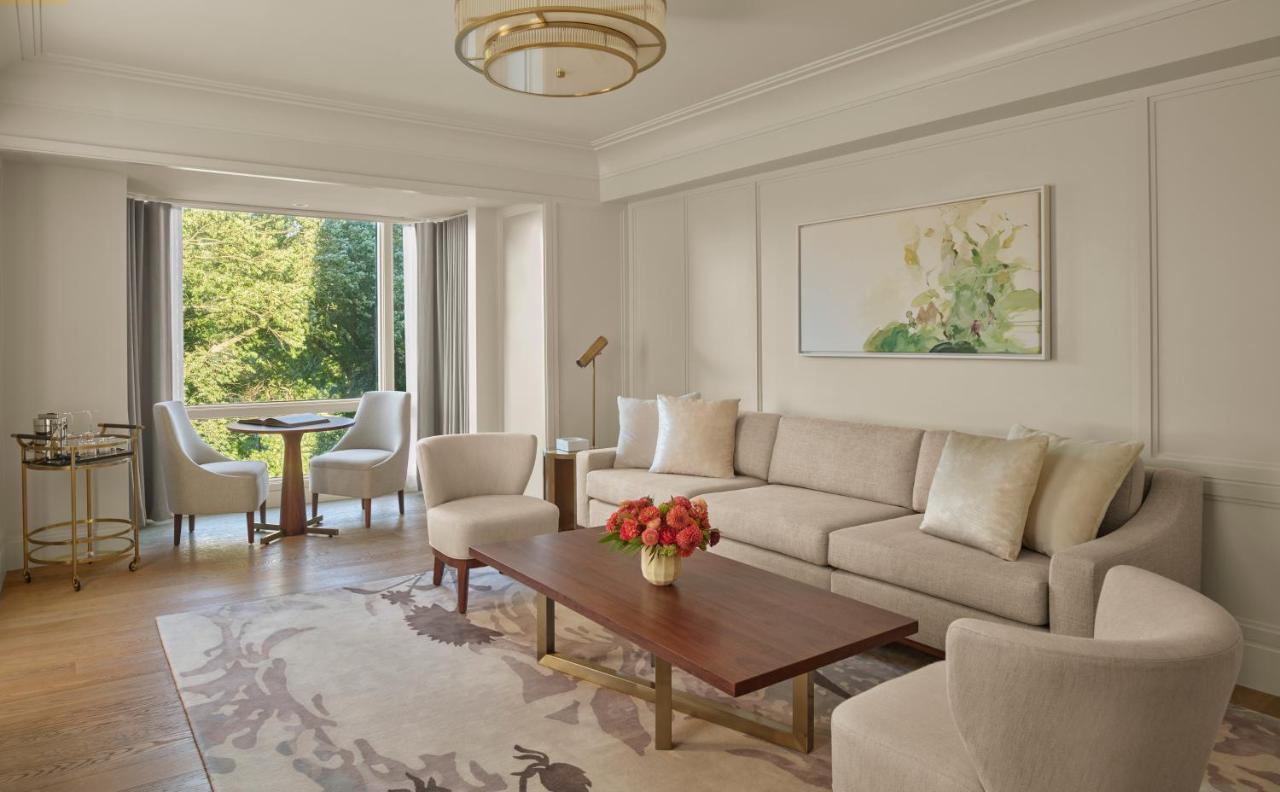The Newbury Boston Hotell Eksteriør bilde Living room